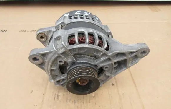 Mercedes-Benz B W246 W242 Generator/alternator A0009063322