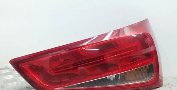 Audi A1 Tailgate rear/tail lights 8X0945094