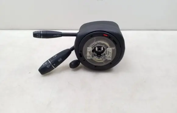 Mercedes-Benz E C207 W207 Wiper turn signal indicator stalk/switch A2124409103