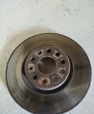 Volkswagen PASSAT B6 Front brake disc 0108