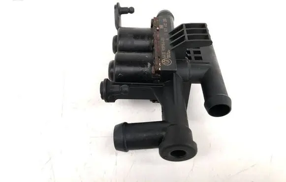 BMW 7 F01 F02 F03 F04 Coolant heater control valve 9119164 1147412200 100126