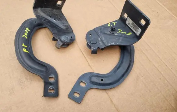 Peugeot 3008 I Tailgate/trunk/boot hinge 9683213980 9683213680