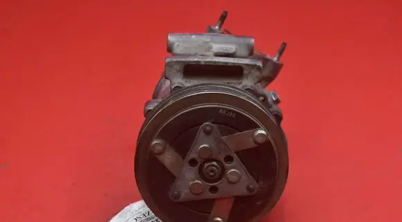 Peugeot 207 CC Air conditioning (A/C) compressor (pump) 9678656080