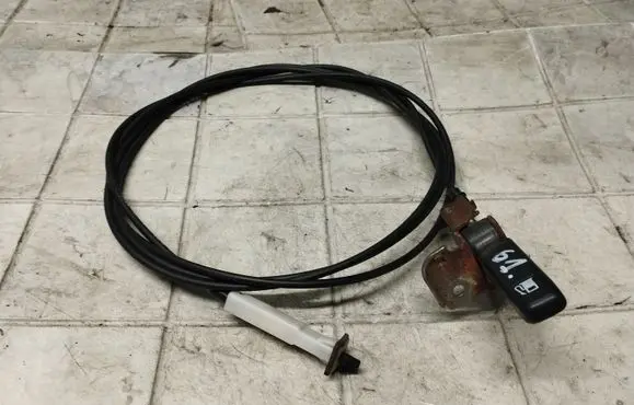 Nissan Primera Fuel cap flap release cable 78822