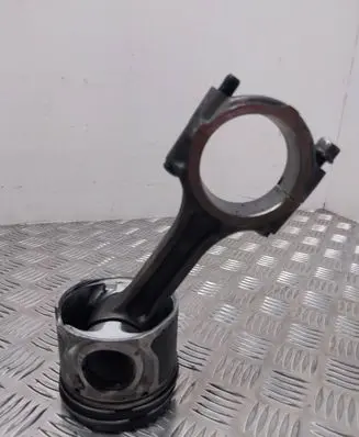 Piston with connecting rod