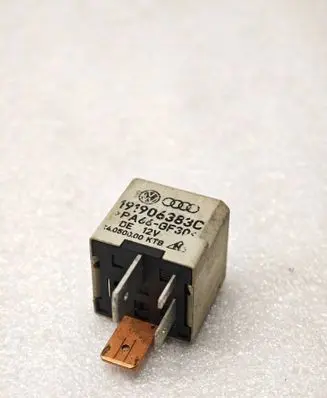 Audi A3 S3 8L Other relay 191906383C PA66GF30