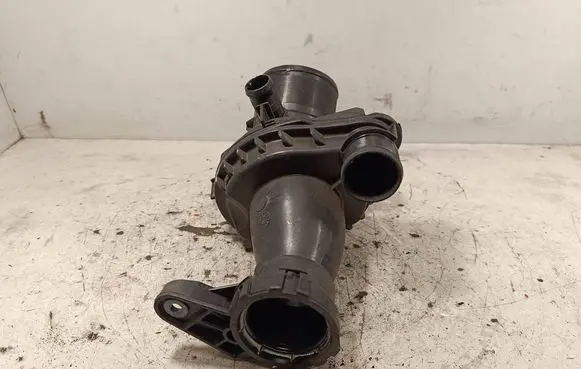 Nissan X-Trail T32 Air intake duct part 1047863S01