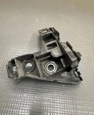 Volkswagen e-Golf Bumper support mounting bracket corner 5C6807393