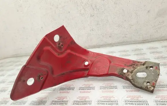 Volkswagen PASSAT B7 Fender mounting bracket 3AA821141