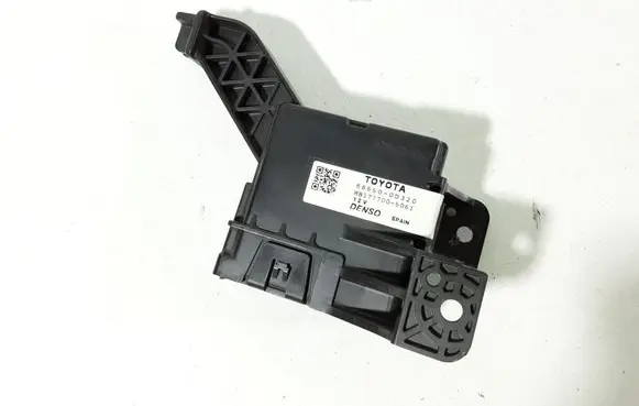 Toyota Yaris Air conditioning/heating control unit 886500D320 MB1777005061