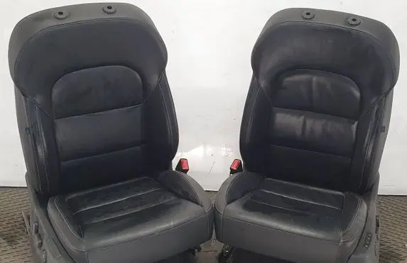 Seat set