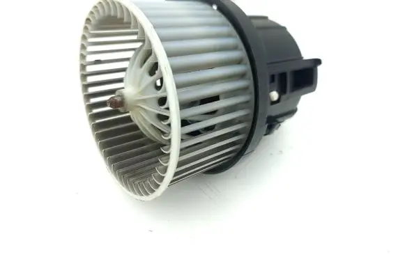 Land Rover Evoque II Heater fan/blower HR095002