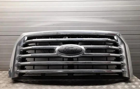 Ford F150 Front bumper upper radiator grill FL348475A FL348473A