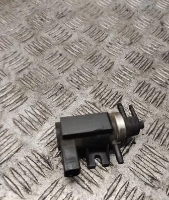 Volkswagen PASSAT B5.5 Turbo solenoid valve 1j0906627