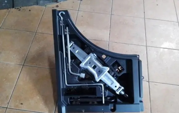 Lexus RX 450H Tool set 64991480701 6499148070