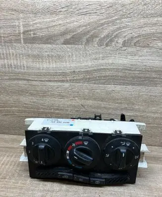 Mercedes-Benz A W168 Climate control unit 1688300485