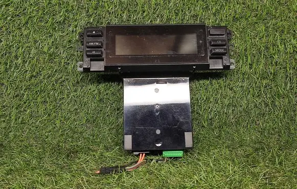 Volvo V70 Screen/display/small screen 1884800