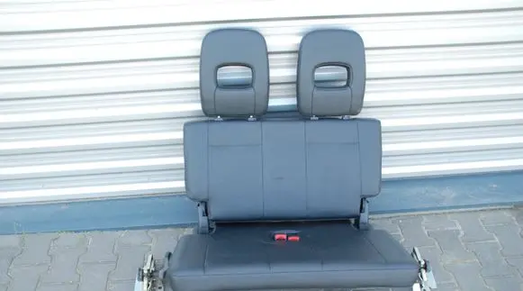 Mitsubishi Pajero Front double seat XXX 2006R