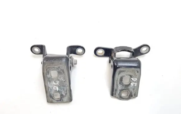 Rear door hinge set