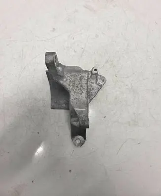 Nissan X-Trail T32 Driveshaft support bearing bracket 