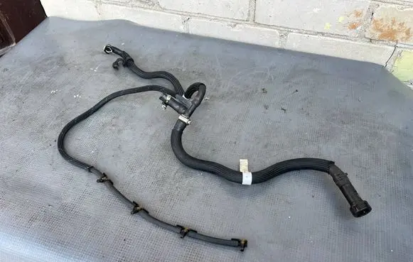 BMW 5 F10 F11 Fuel return line/hose 1078601 410GE