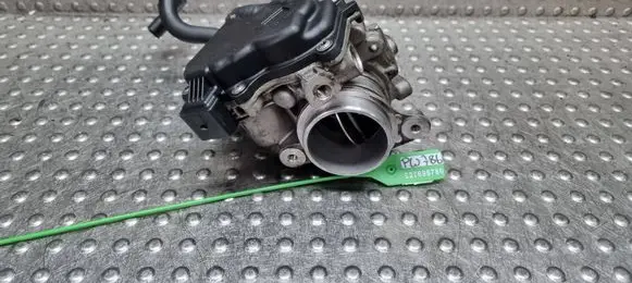 Volkswagen PASSAT B8 Throttle body valve S27698786 04L128059AA