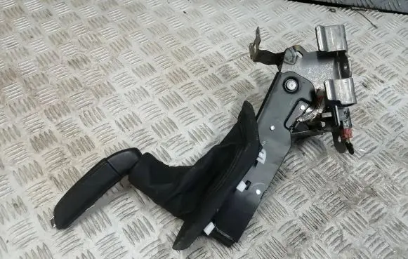 Peugeot RCZ Handbrake/parking brake lever assembly