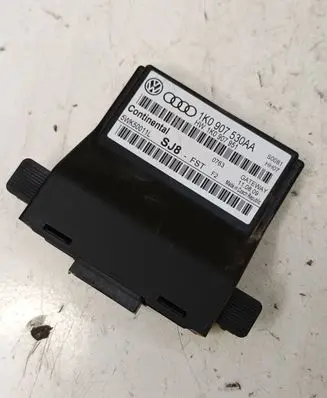 Volkswagen Golf Plus Gateway control module 1K0907530AA 1K0907951