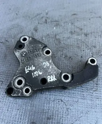 BMW 3 E46 Power steering pump mounting bracket 2247556