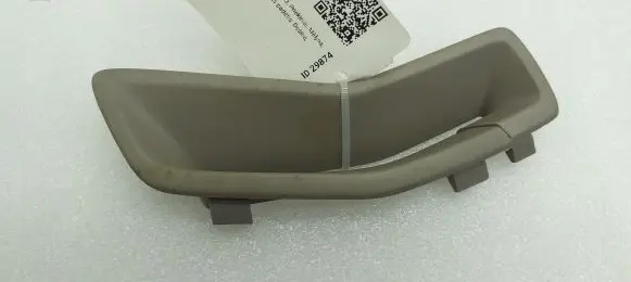 Volvo XC60 Seat belt trim 01287357