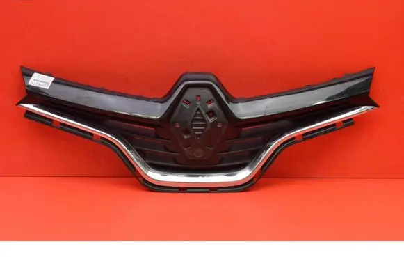 Renault Captur Front grill 623102335R