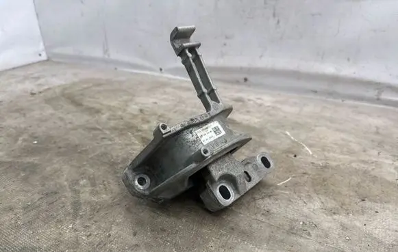 Volkswagen T-Cross Engine mount bracket 2Q0199262BK