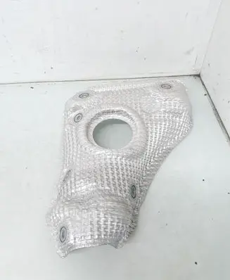 Toyota C-HR I Exhaust heat shield