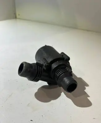 BMW 5 E39 Electric auxiliary coolant/water pump 8381989 01T238