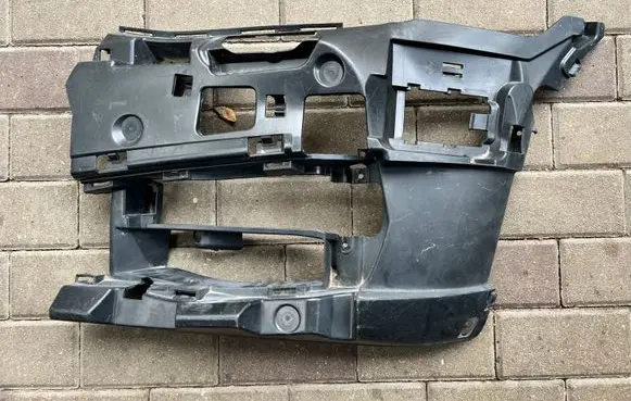 BMW 6 G32 Gran Turismo Fog light bracket 51117415579 7415579