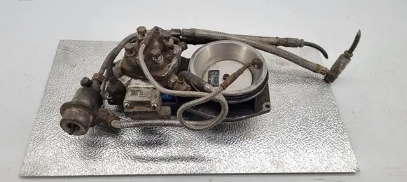 Volkswagen Golf II Throttle valve 026133353 0438121011 0438101005