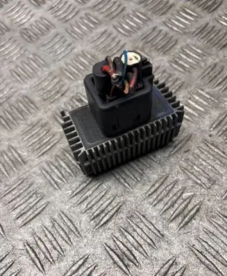 Opel Zafira A Glow plug pre-heat relay 09132691