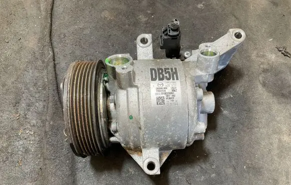 Mazda 2 Air conditioning (A/C) compressor (pump) DB5H61450 T965223A 8100326865