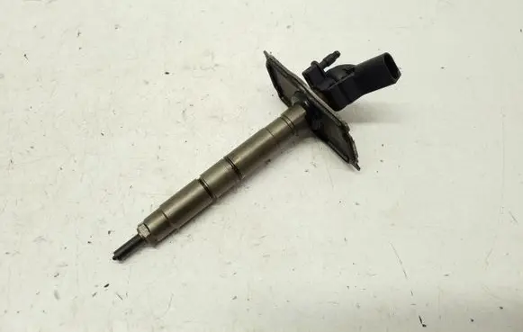 Audi A4 S4 B7 8E 8H Fuel injector 059130277AH