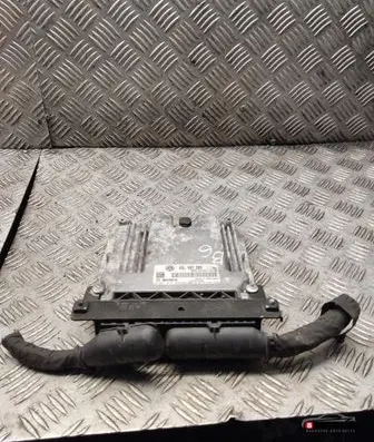 Volkswagen PASSAT B6 Engine control unit/module 03l907309