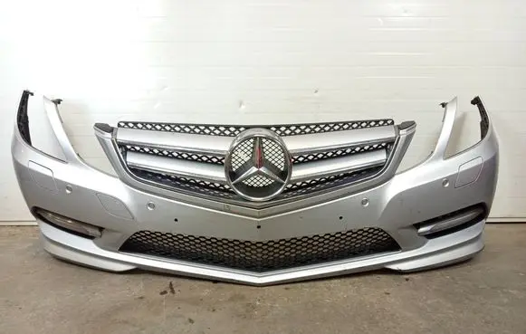 Mercedes-Benz E C207 W207 Front bumper ZDERZAKW207