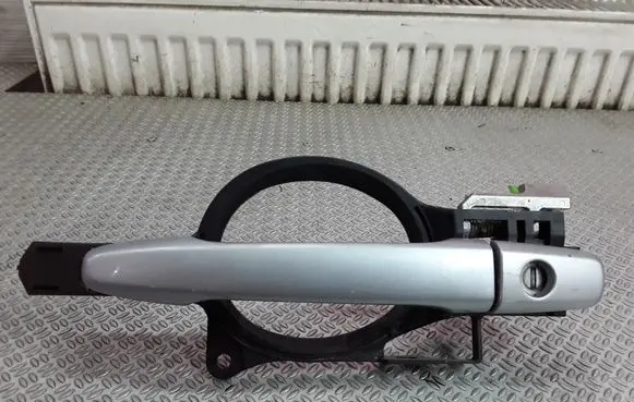 Mitsubishi Lancer X Front door exterior handle