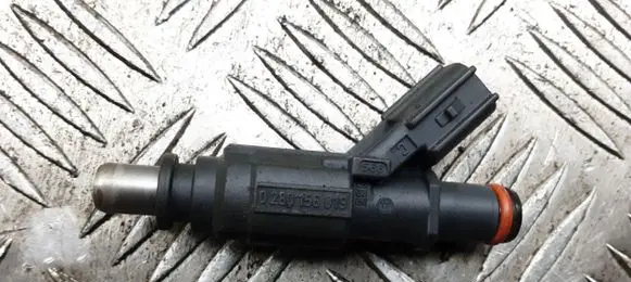 Toyota Corolla E120 E130 Fuel injector 232500D030 0280156019