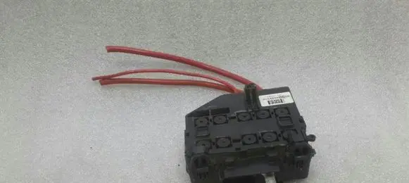 Mercedes-Benz R W251 Fuse box set A1645400650