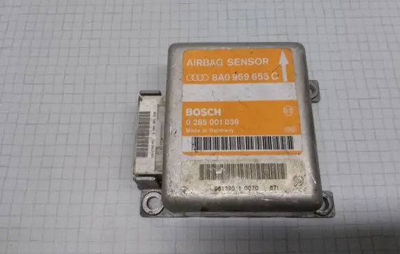Audi A4 S4 B5 8D Airbag control unit/module 8A0959655C 0285001038