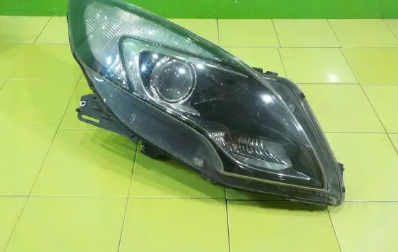 Opel Zafira C Headlight/headlamp 13399863