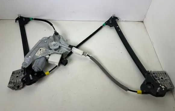 Ford Mustang V Front door window regulator with motor 918882105