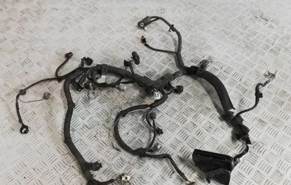 Toyota Aygo AB40 Engine installation wiring loom 821210H460F