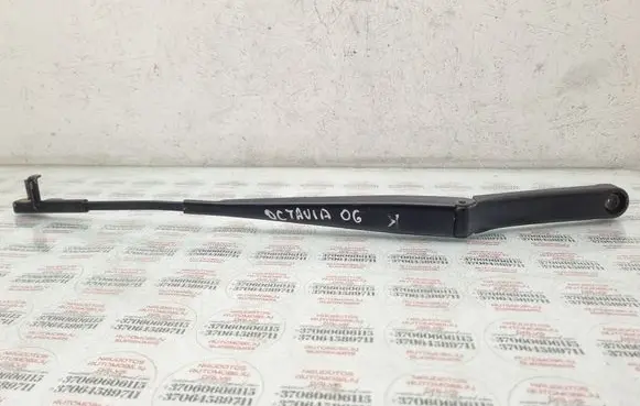 Skoda Octavia Mk2 (1Z) Front wiper blade arm 1Z1955409