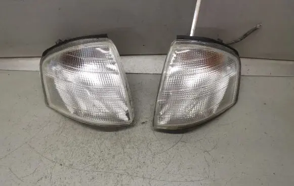 Mercedes-Benz C W202 Front indicator light
